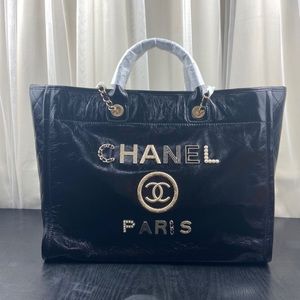 Black Leather Tote 😍